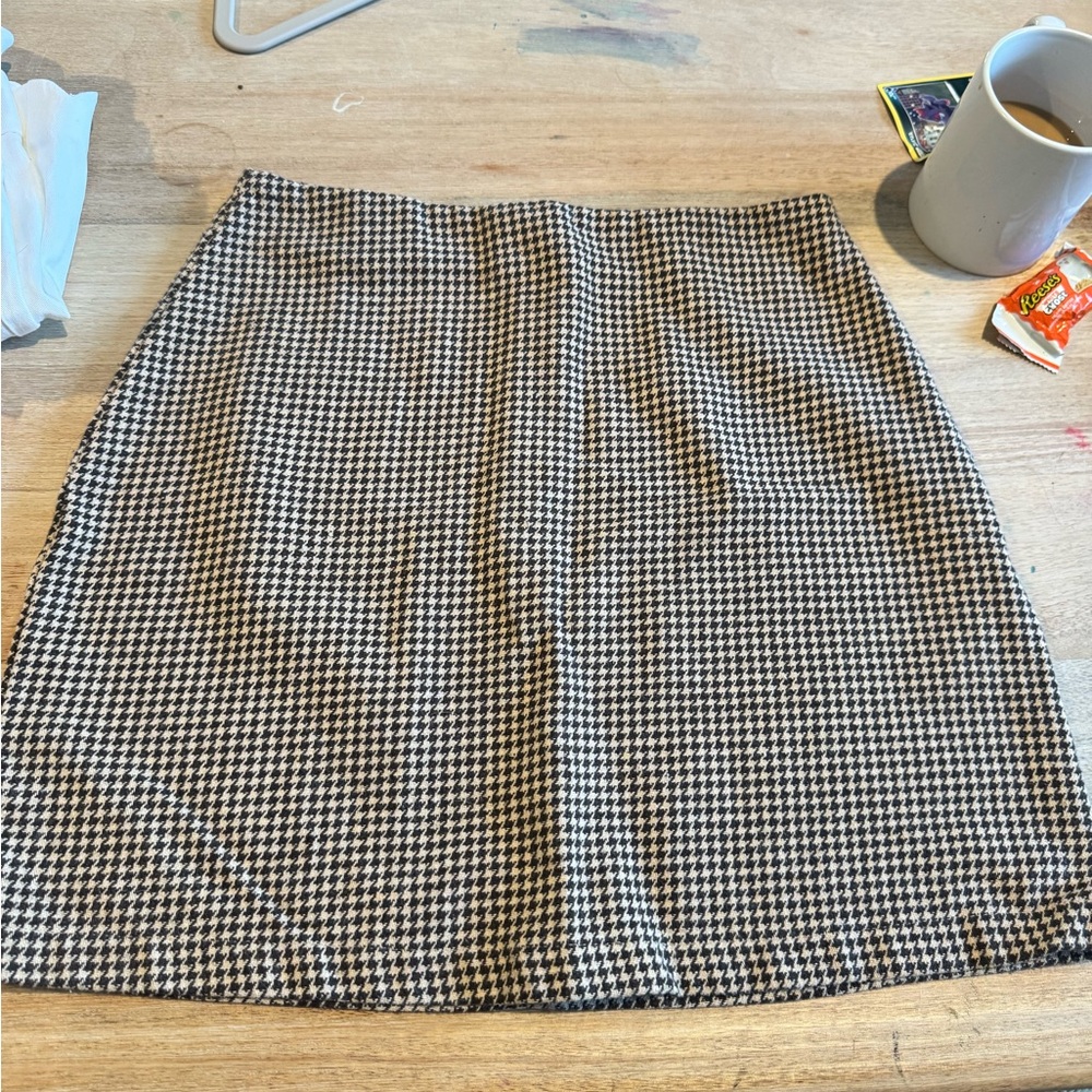 Classic Houndstooth Skirt